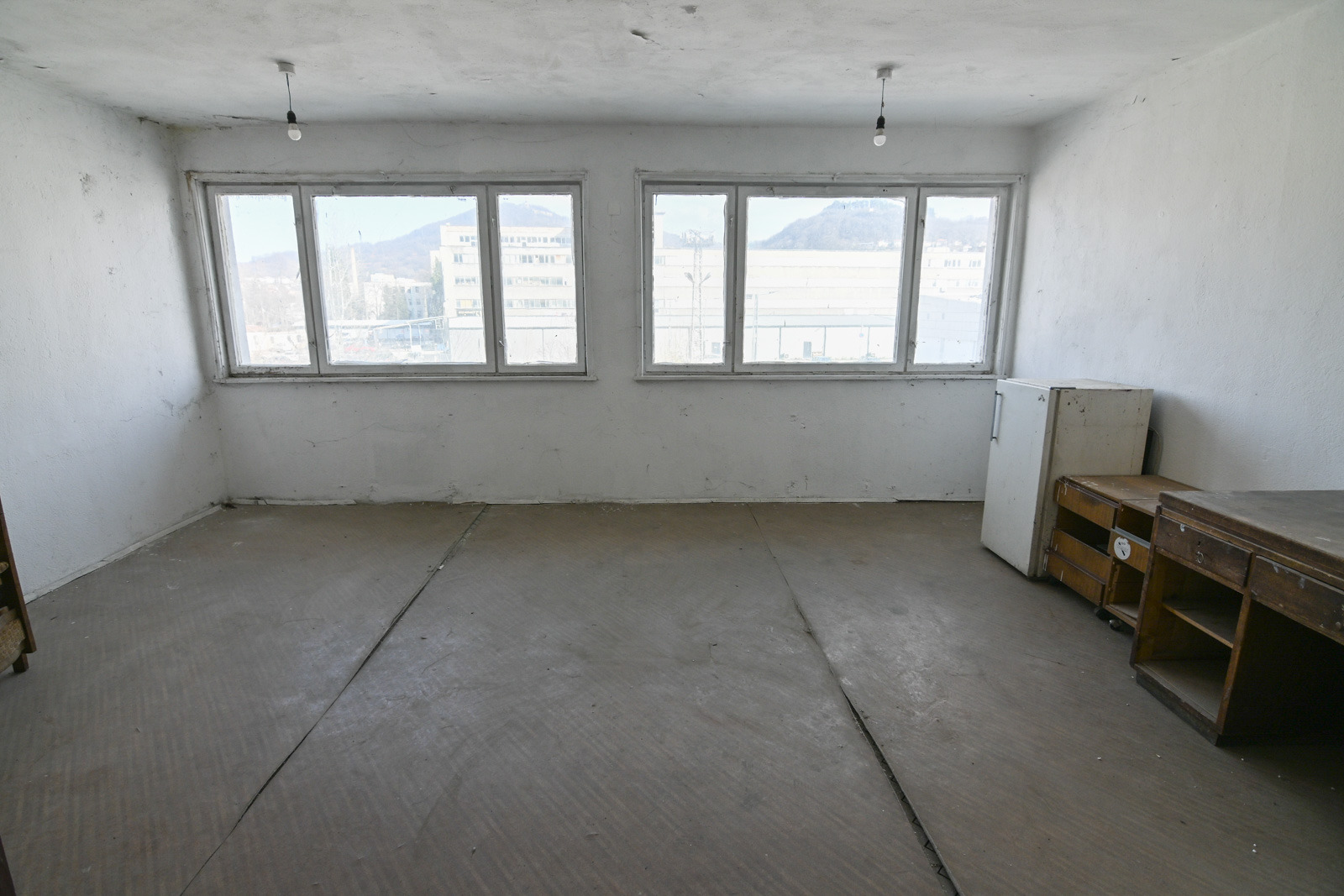 Дава под наем ОФИС, гр. Габрово, Център, снимка 6 - Офиси - 53732421