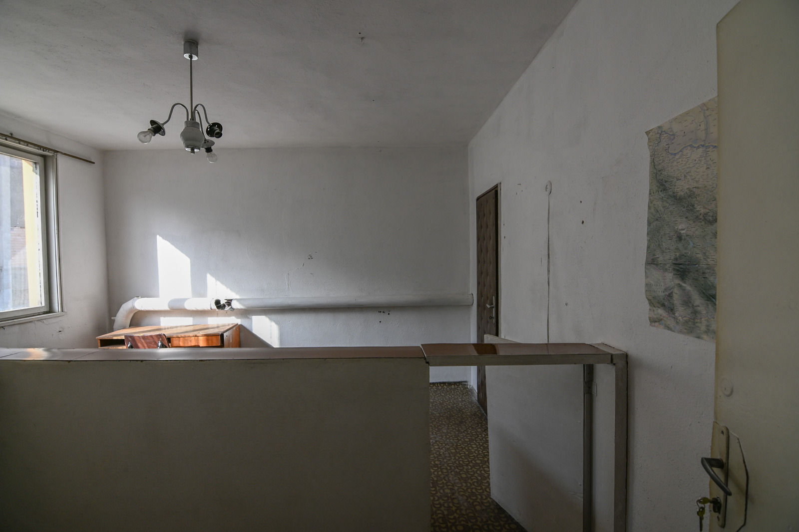 Дава под наем ОФИС, гр. Габрово, Център, снимка 10 - Офиси - 53732421