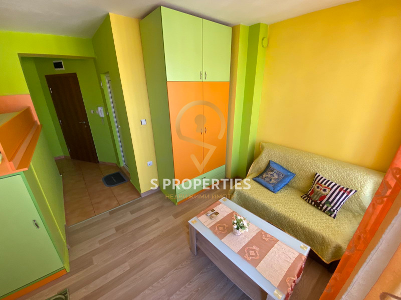 Te huur  Studio Varna , Pogrebi , 68 m² | 12548349