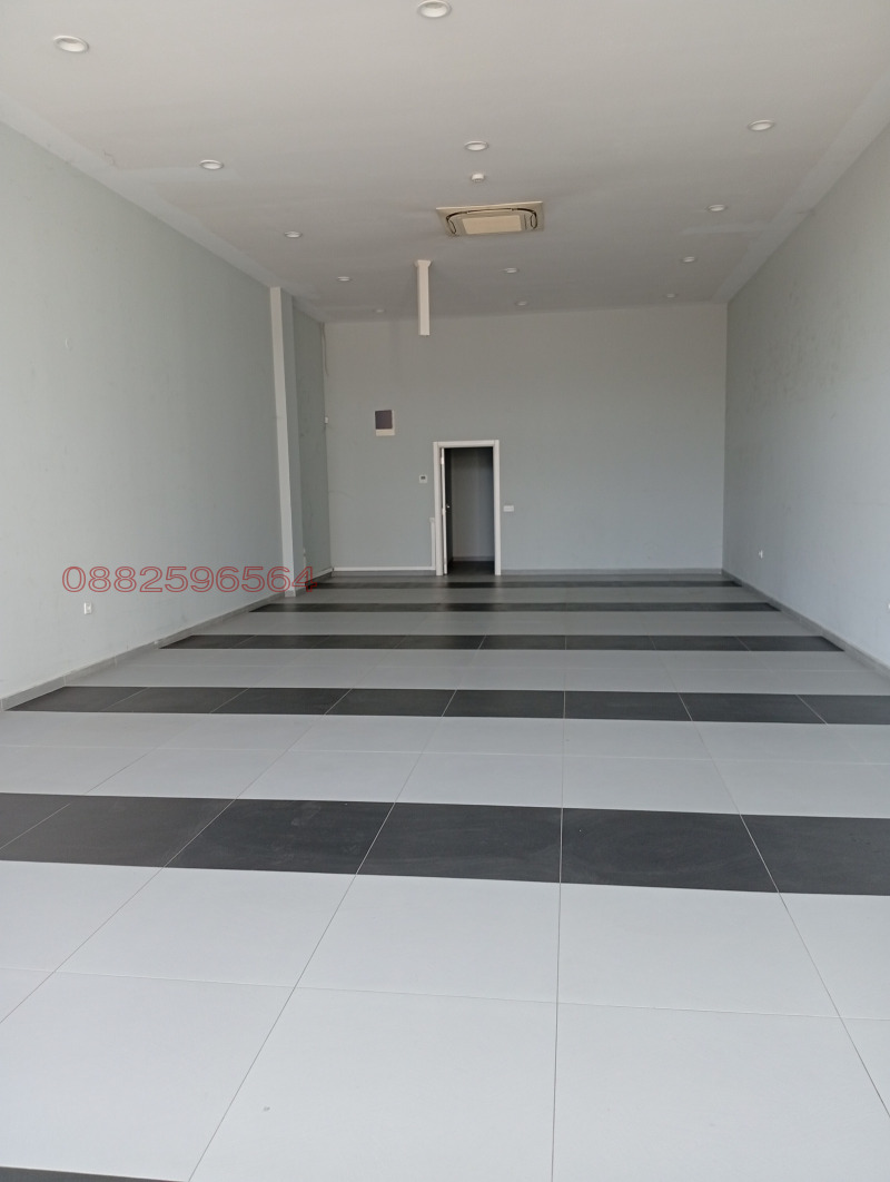 Дава под наем МАГАЗИН, гр. Пловдив, Брезовско шосе, снимка 4 - Магазини - 53020682