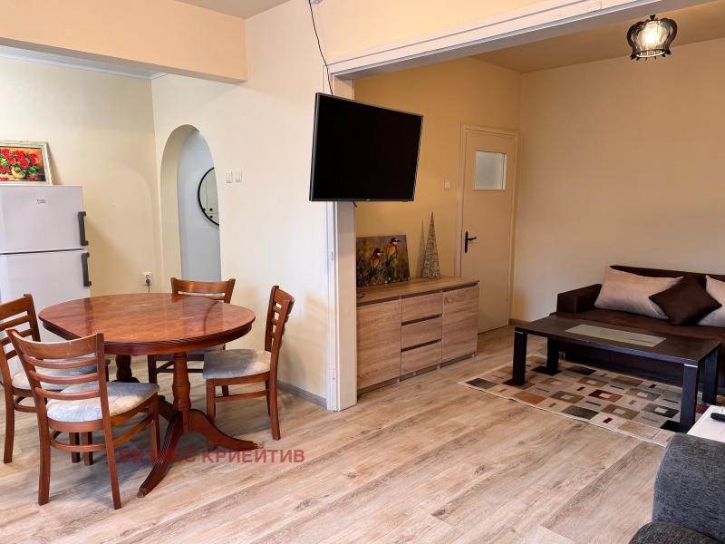 Дава под наем 2-СТАЕН, гр. Варна, Център