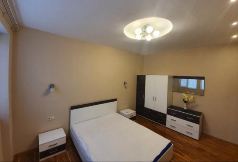 В оренду  1 спальня Пловдив , Център , 88 кв.м | 56254088 - зображення [4]