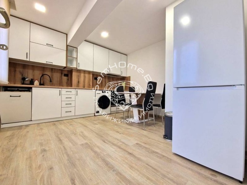 Дава под наем 3-СТАЕН, гр. Варна, Левски 1