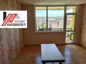 1 спаваћа соба Веселчане, Карджали 3