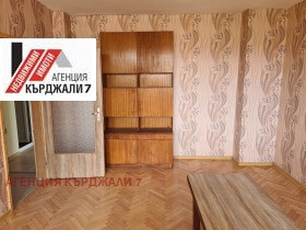 1 спаваћа соба Веселчане, Карджали 5