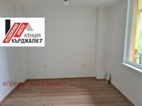 1 спаваћа соба Веселчане, Карджали 6