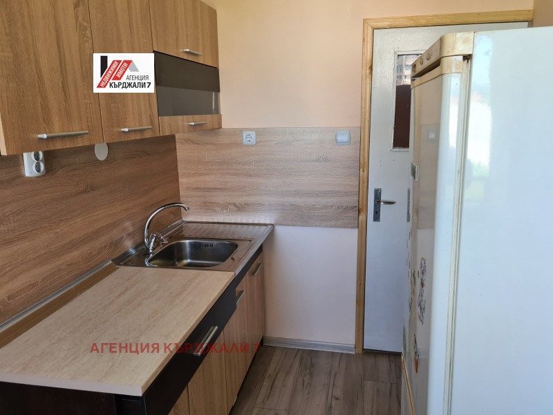 Издаје се  1 спаваћа соба Карджали , Веселчане , 98 м2 | 67919747 - слика [8]