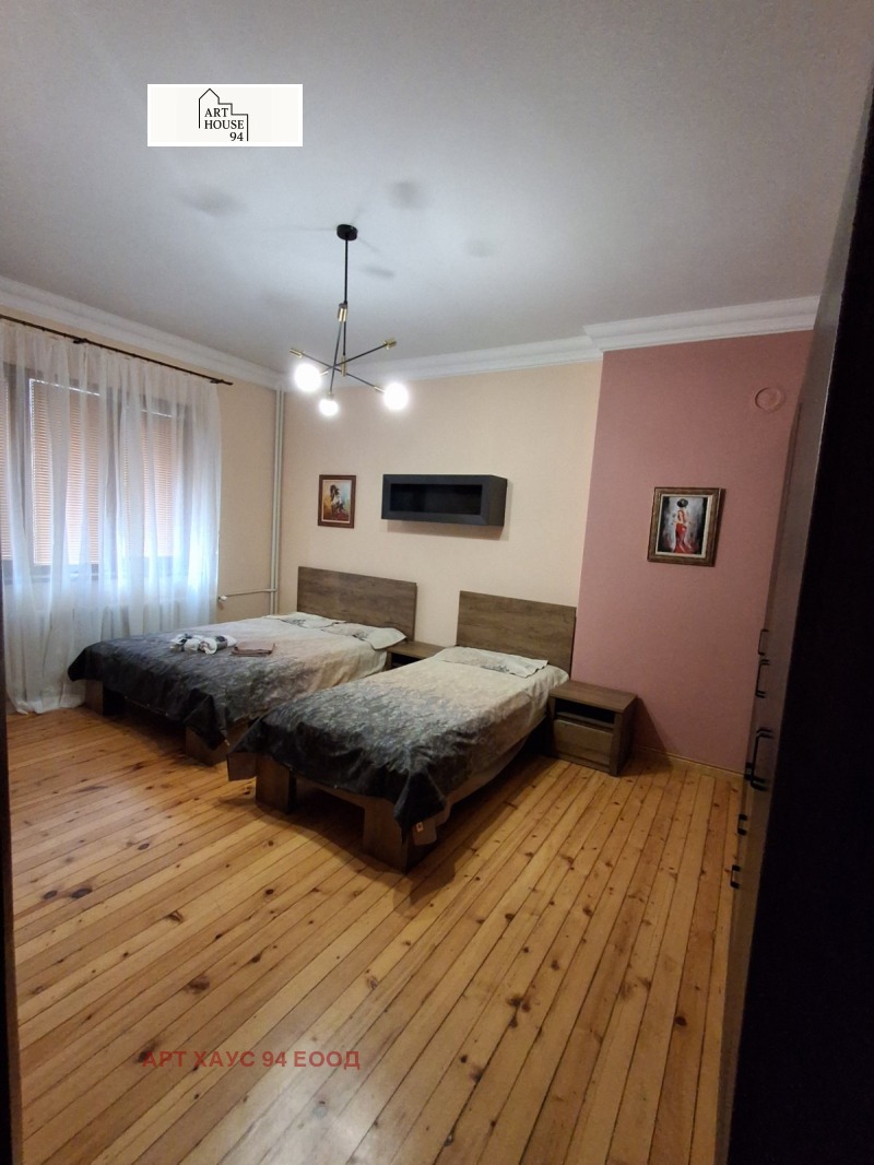 Дава под наем 4-СТАЕН, гр. София, Център, снимка 10 - Апартаменти - 53576121