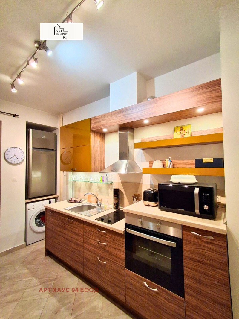 Дава под наем 4-СТАЕН, гр. София, Център, снимка 13 - Апартаменти - 53576121