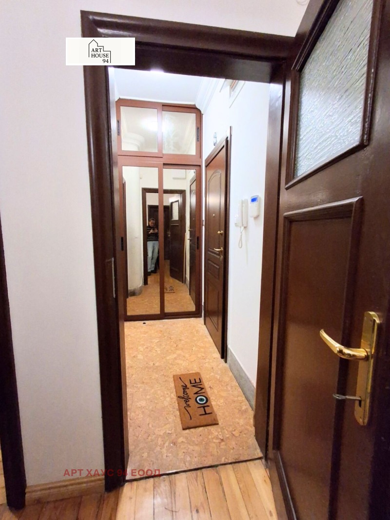 Дава под наем 4-СТАЕН, гр. София, Център, снимка 2 - Апартаменти - 53576121