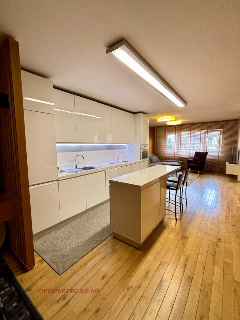 Дава под наем 3-СТАЕН, гр. София, Изгрев, снимка 2 - Апартаменти - 53466731