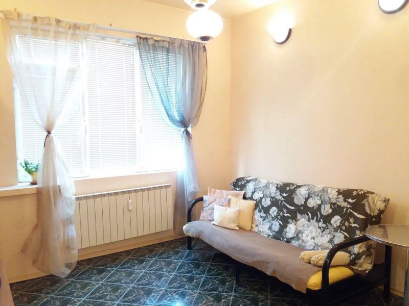 В оренду  1 спальня София , Център , 80 кв.м | 81730884