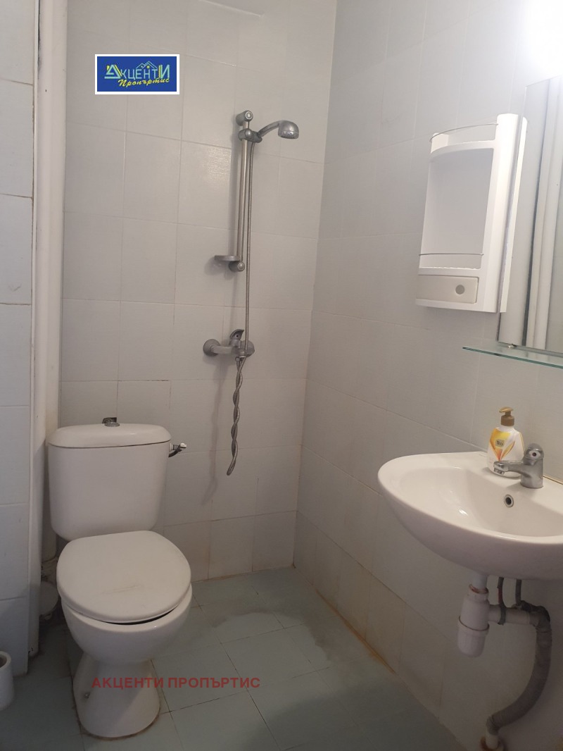 Издаје се  1 спаваћа соба Велико Тарново , Центар , 50 м2 | 86403777 - слика [6]