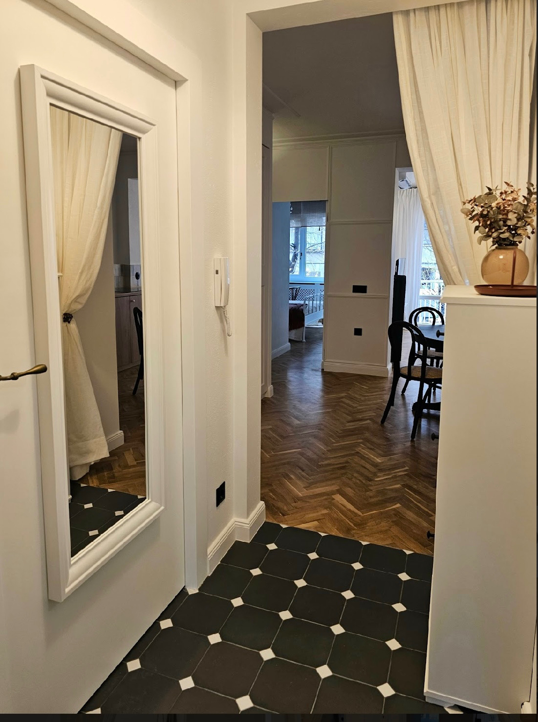 Дава под наем 3-СТАЕН, гр. София, Център, снимка 15 - Апартаменти - 56271000