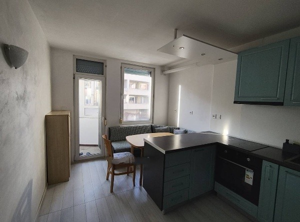 Дава под наем 3-СТАЕН, гр. Пловдив, Каменица 1