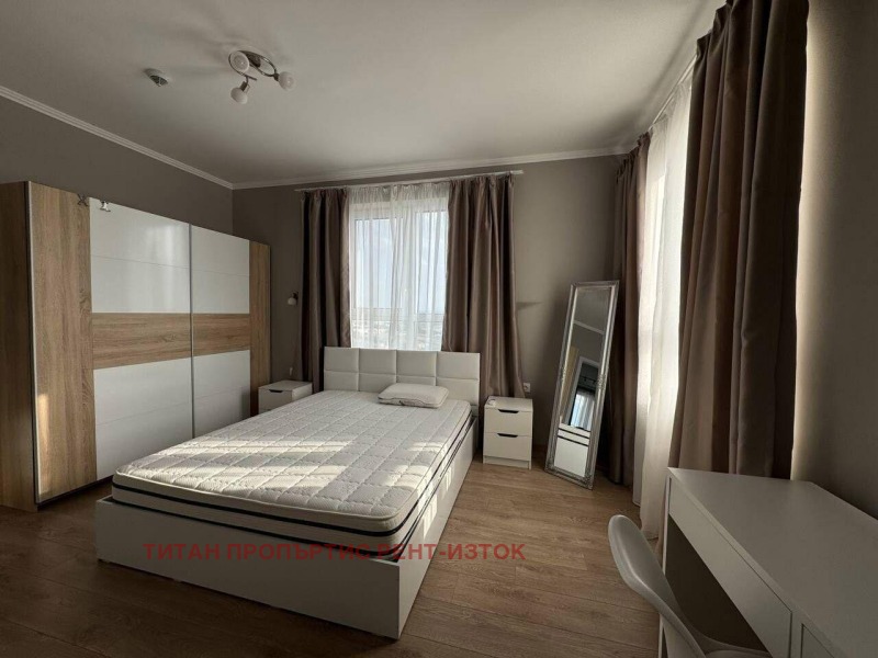 Дава под наем 3-СТАЕН, гр. Бургас, Славейков, снимка 4 - Апартаменти - 52771533