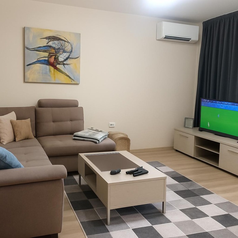 Издаје се  1 спаваћа соба Пловдив , Центар , 68 м2 | 22555603