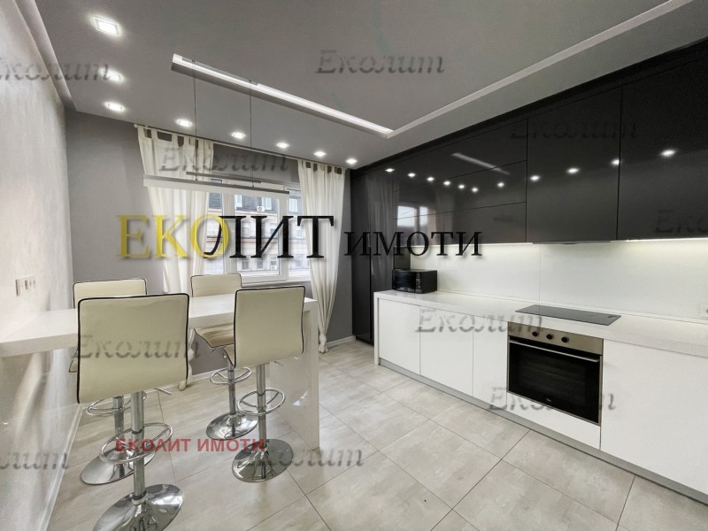 K pronájmu  2 ložnice Sofia , Centar , 126 m2 | 46329778 - obraz [2]