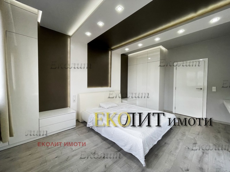 K pronájmu  2 ložnice Sofia , Centar , 126 m2 | 46329778 - obraz [7]