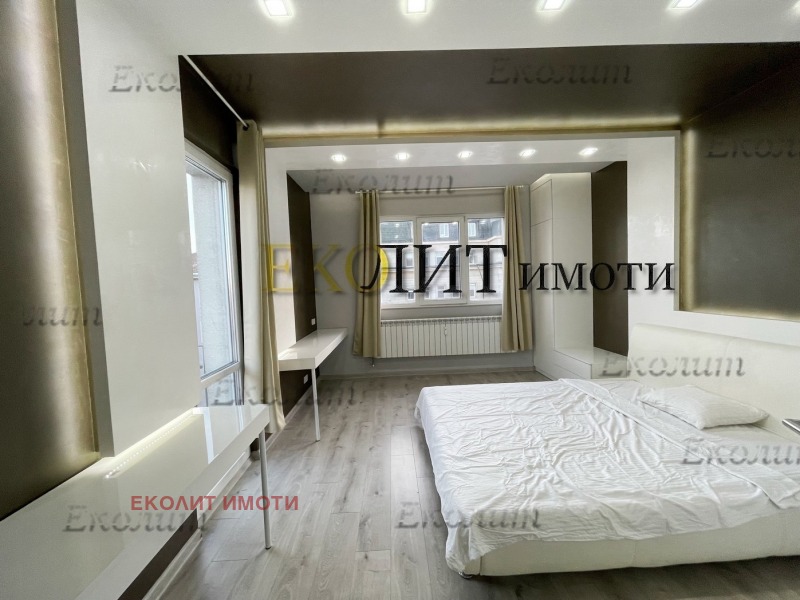 K pronájmu  2 ložnice Sofia , Centar , 126 m2 | 46329778 - obraz [6]