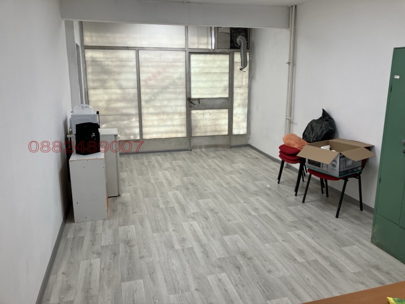 Do wynajęcia  Składowanie Sofia , Sweta Troica , 22 mkw | 81031020 - obraz [2]