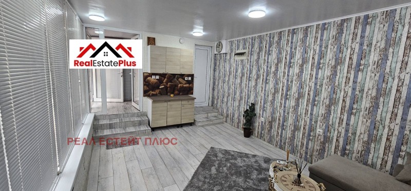 Дава под Наем ОФИС в град Плевен, Идеален център - 43 кв.м / 230 € » 449.84 лв., РЕАЛ ЕСТЕЙТ ПЛЮС