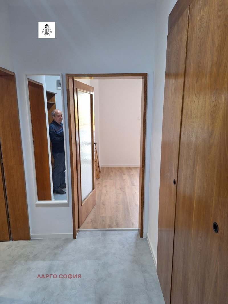 De inchiriat  3 dormitoare Sofia , Țentâr , 104 mp | 59818739 - imagine [2]