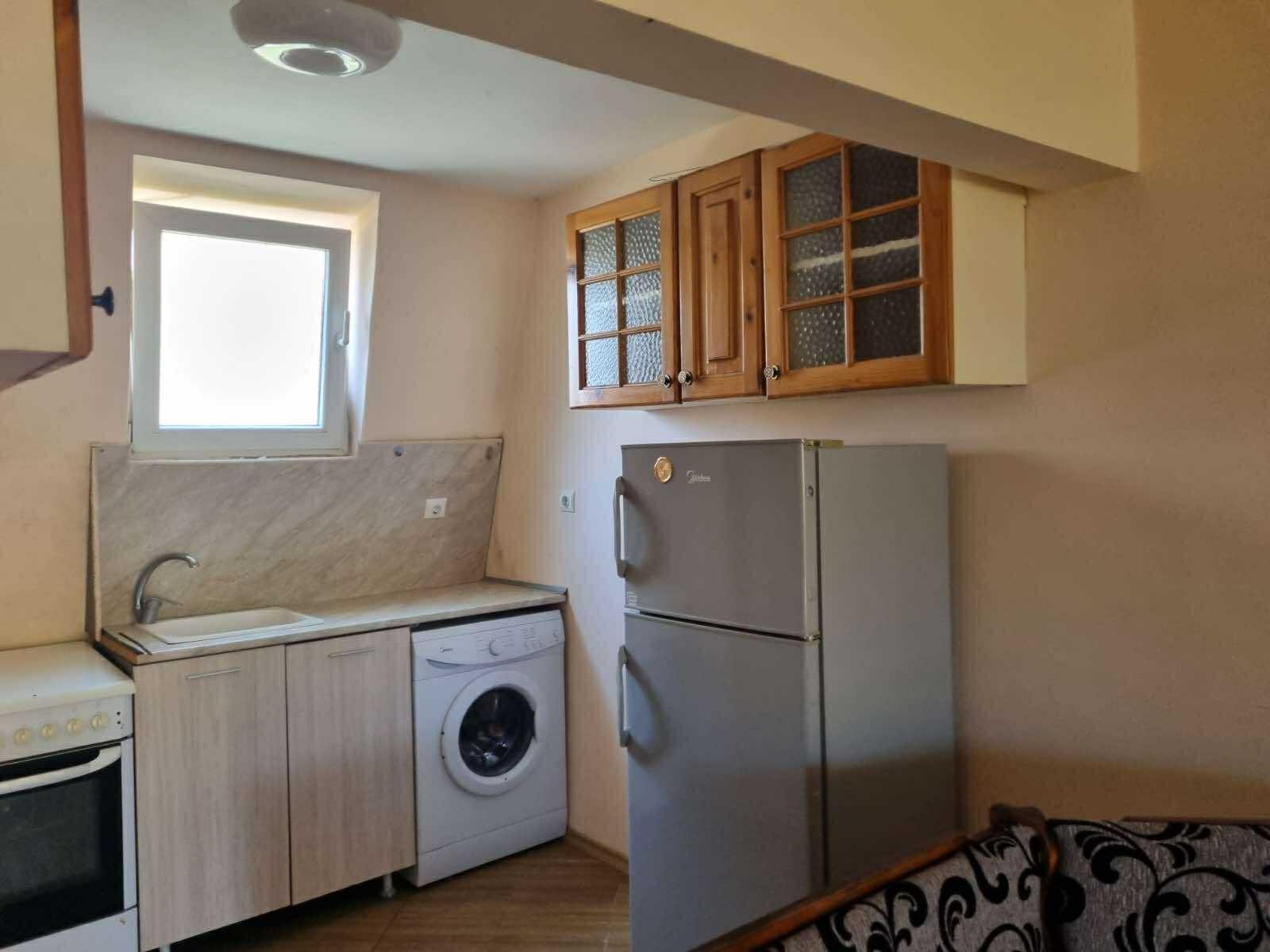 Дава под наем 2-СТАЕН, гр. Варна, Спортна зала, снимка 2 - Апартаменти - 54688619