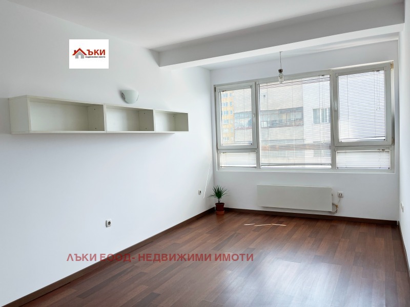 Vuokrattavana  Studio Sofia , Razsadnika , 30 neliömetriä | 33356554 - kuva [4]