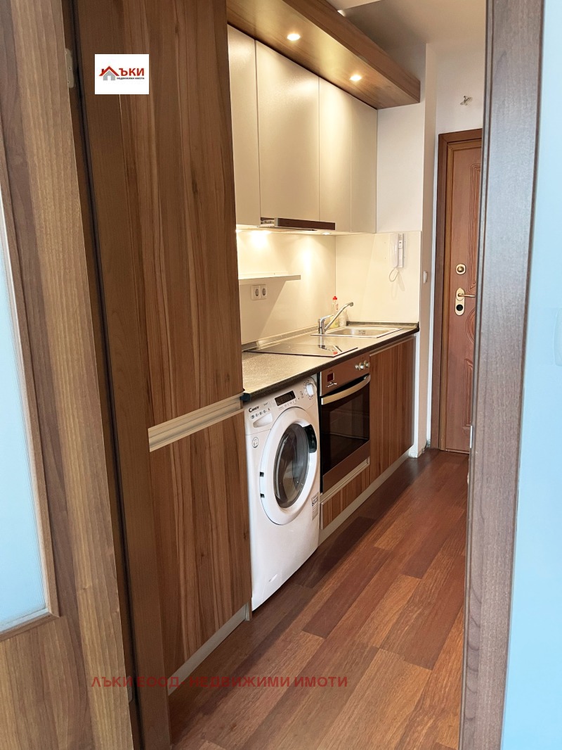 Vuokrattavana  Studio Sofia , Razsadnika , 30 neliömetriä | 33356554