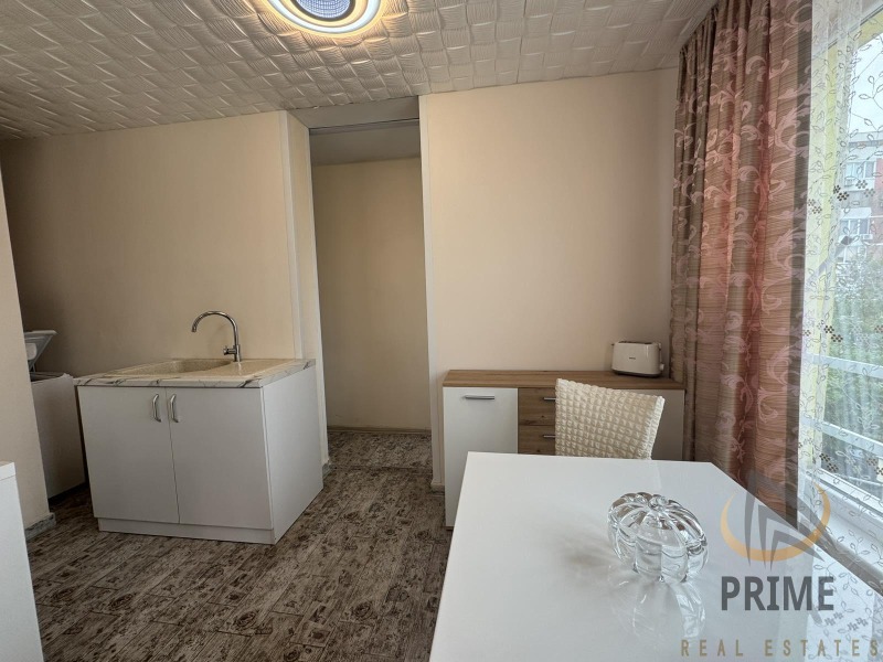 Do wynajęcia  1 sypialnia Burgas , Wazrażdane , 88 mkw | 81244508 - obraz [11]