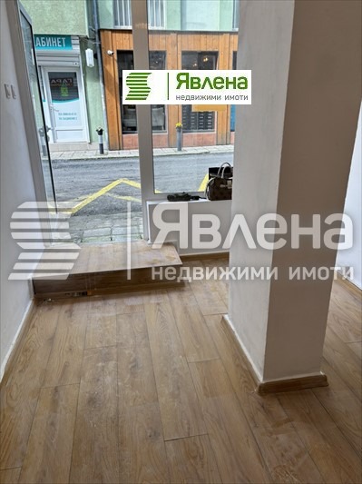 Дава под наем МАГАЗИН, гр. Бургас, Център, снимка 5 - Магазини - 54875188