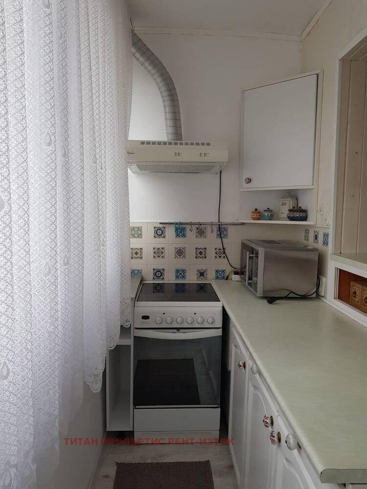 Дава под наем 2-СТАЕН, гр. Бургас, Изгрев, снимка 6 - Апартаменти - 53691080