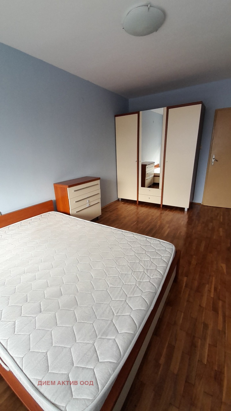 Дава под наем 2-СТАЕН, гр. София, Гео Милев, снимка 4 - Апартаменти - 52594602