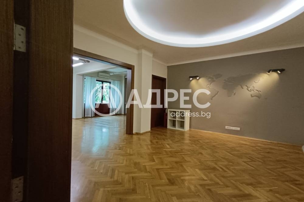 Дава под наем ОФИС, гр. София, Център