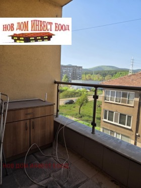 1 quarto Dimova mahala, Pernik 6
