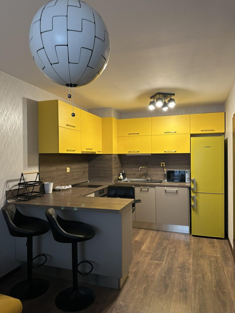 Para alugar  1 quarto Plovdiv , Hristo Smirnenski , 65 m² | 93495935