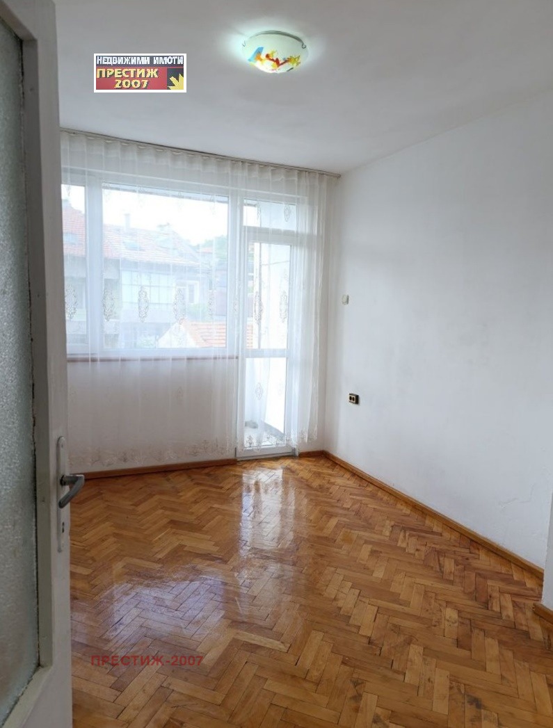 En renta  2 dormitorios Shumen , Tsentar , 85 metros cuadrados | 80658297 - imagen [9]