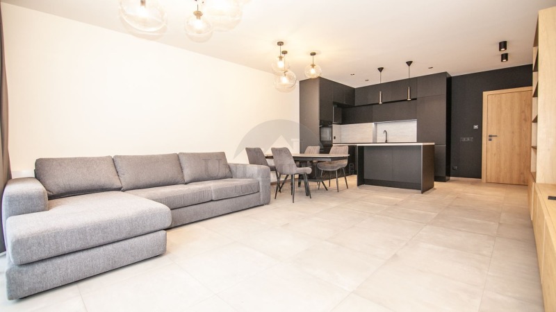 A louer  3 chambres Sofia , Boyana , 180 m² | 66496163