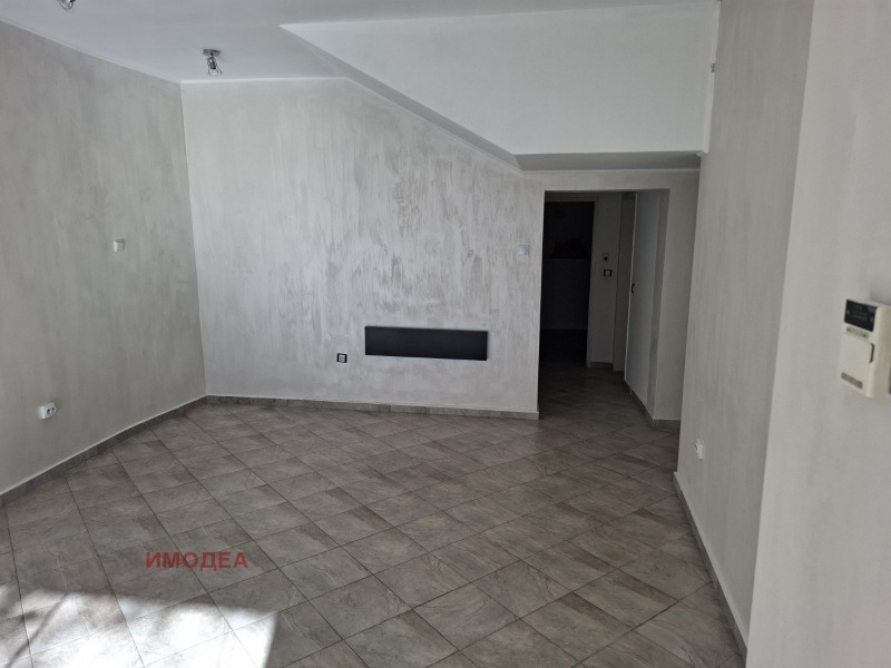 Дава под Наем МАГАЗИН в град Велико Търново, Център - 76 кв.м / 550 € » 1 075.71 лв., ИМОДЕА