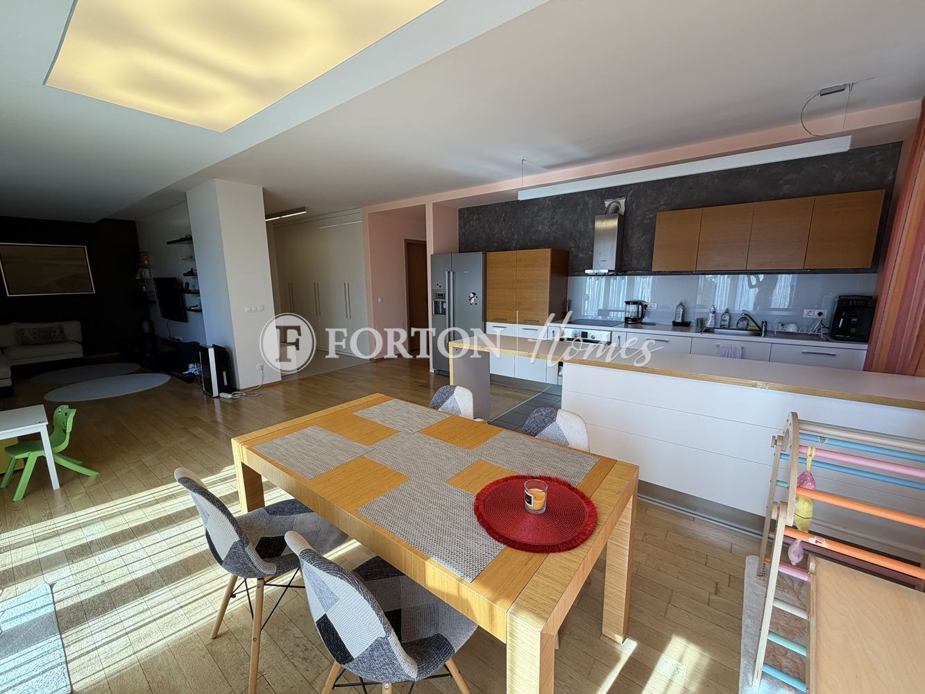 Дава под наем 4-СТАЕН, гр. София, в.з.Малинова долина, снимка 2 - Апартаменти - 53732834