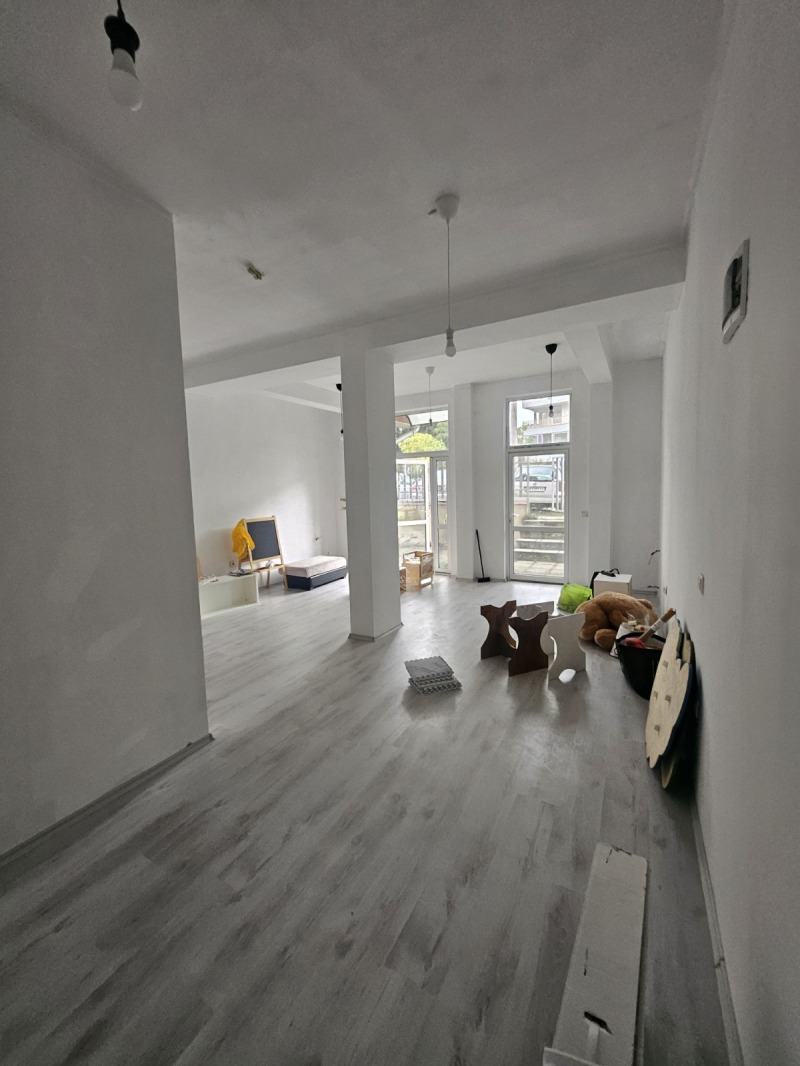 Zu vermieten  Geschäft Sofia , Manastirski liwadi , 55 qm | 87632742