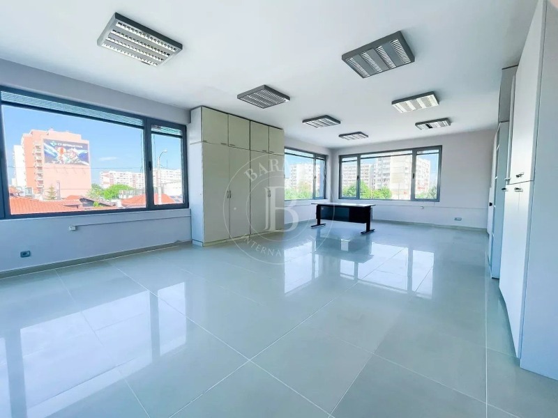 Zu vermieten  Büro Sofia , Lewski , 1500 qm | 28240343 - Bild [5]