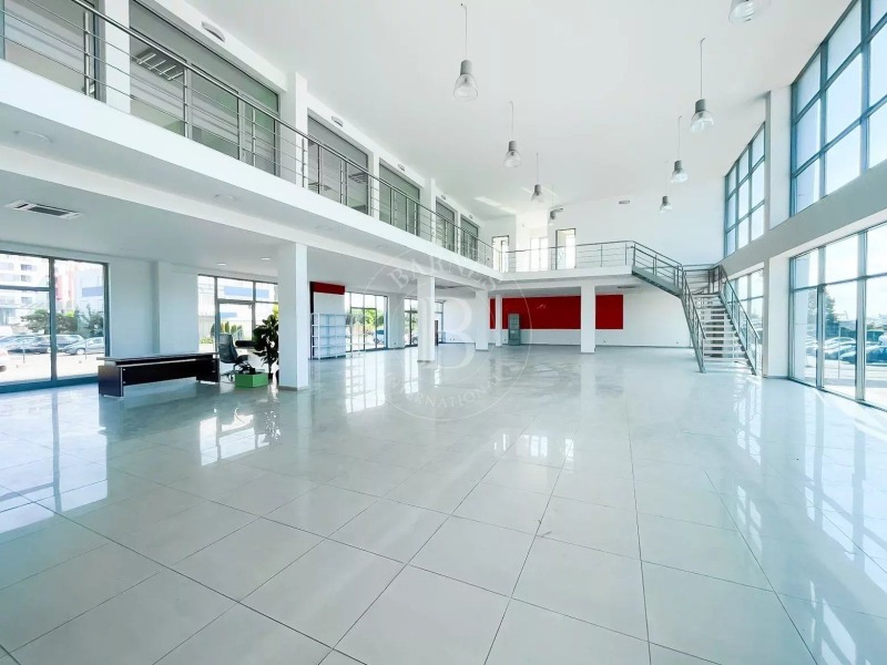 Zu vermieten  Büro Sofia , Lewski , 1500 qm | 28240343 - Bild [2]