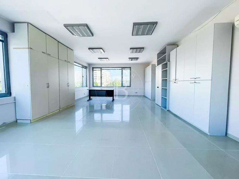 Zu vermieten  Büro Sofia , Lewski , 1500 qm | 28240343 - Bild [6]