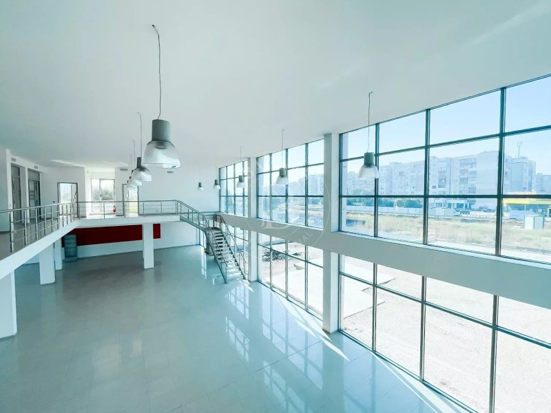 Zu vermieten  Büro Sofia , Lewski , 1500 qm | 28240343 - Bild [9]