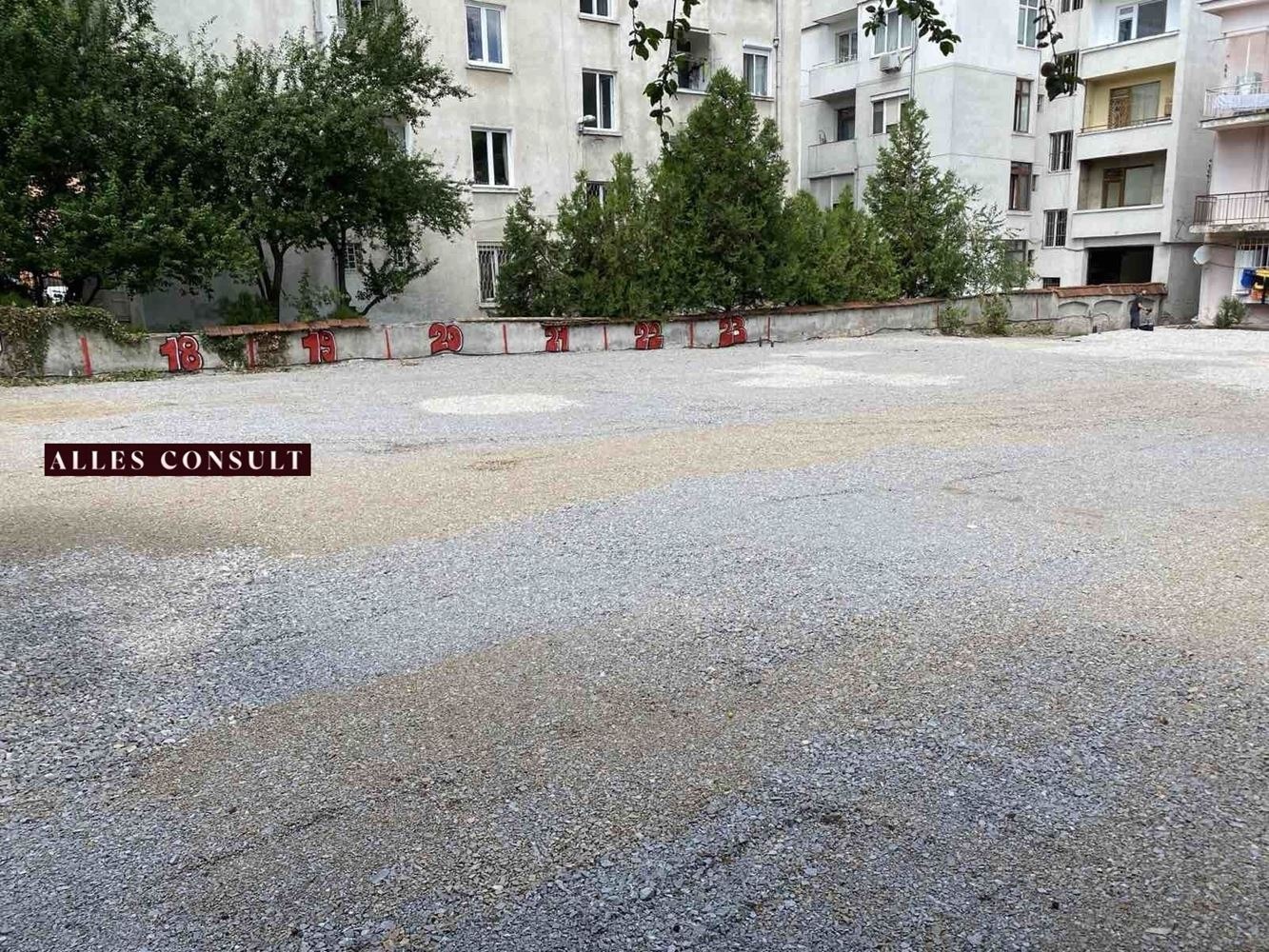 Дава под наем ГАРАЖ, ПАРКОМЯСТО, гр. София, Център, снимка 5 - Гаражи и паркоместа - 54913655