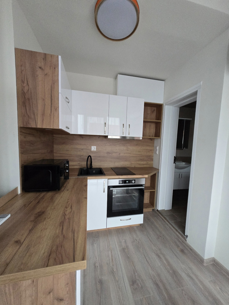 Дава под наем 1-СТАЕН, гр. Пловдив, Център