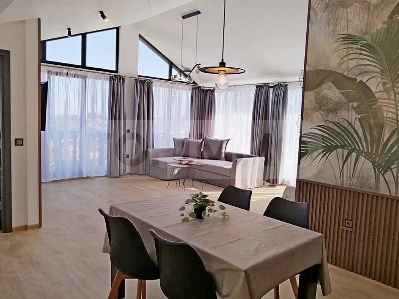 Дава под наем 4-СТАЕН, гр. Варна, к.к. Св.Св. Константин и Елена