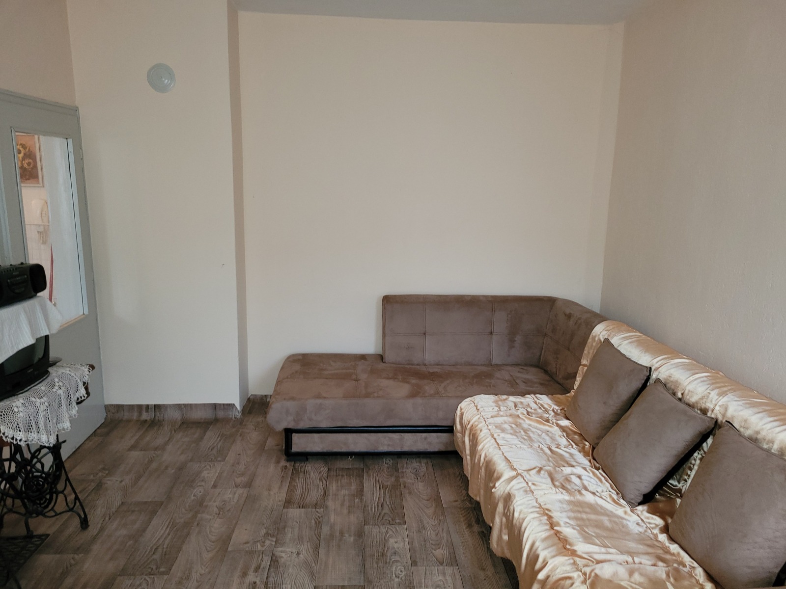 Дава под наем 2-СТАЕН, гр. Плевен, Сторгозия, снимка 9 - Апартаменти - 55272094